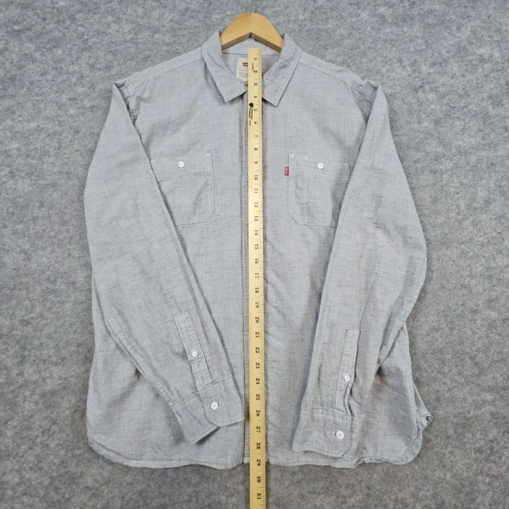 Levi's Gray Button Up Shirt‎ Size XL Long Sleeve Cotton Blend Lightweight SPOT